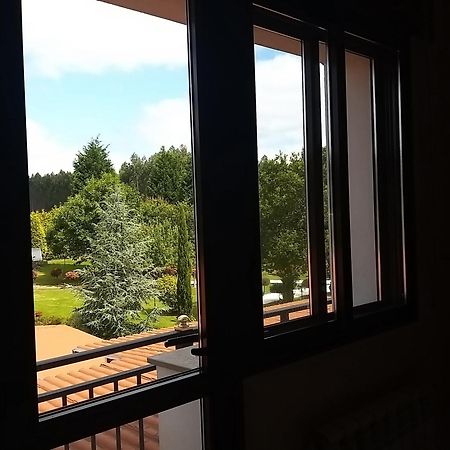 Hostal Restaurante O'Cadaval Фрадес Номер фото